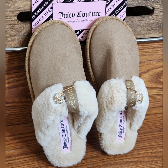 Juicy Couture Shoes - Juicy Couture Women's Darlene Natural Faux Fur Comfortable Mules Slippers
